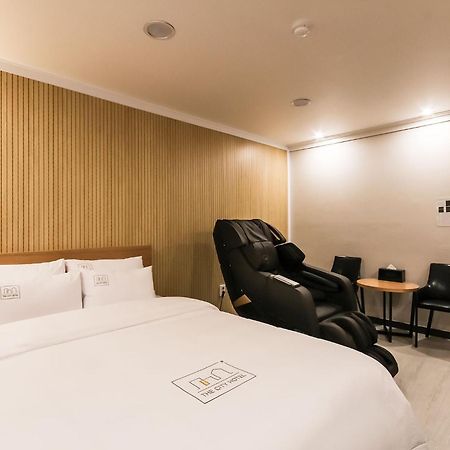 Gwangju Metropolitan City Hotel The City מראה חיצוני תמונה
