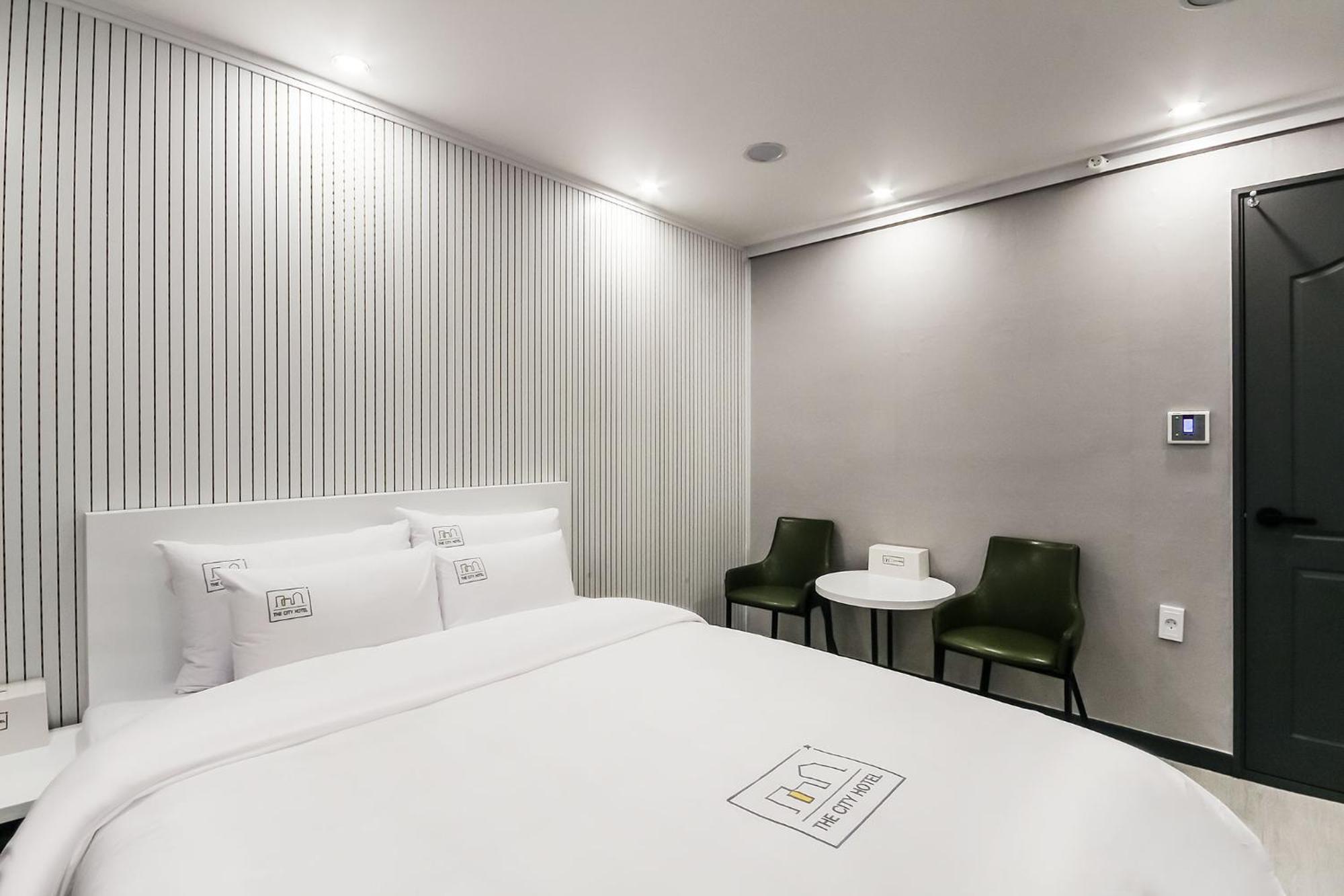 Gwangju Metropolitan City Hotel The City מראה חיצוני תמונה