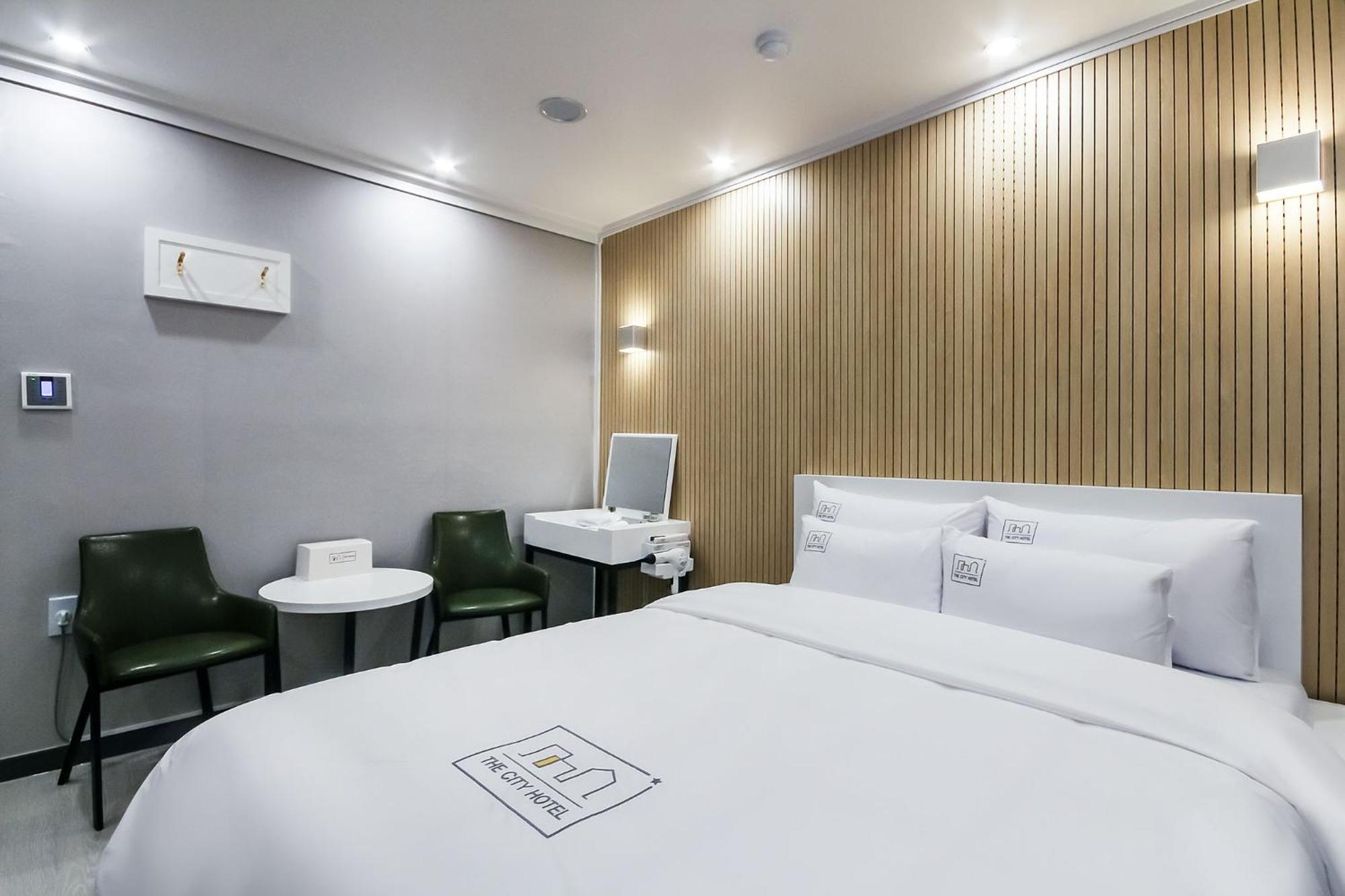 Gwangju Metropolitan City Hotel The City מראה חיצוני תמונה